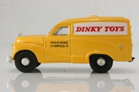 1:43 Austin A40 Van - Dinky Toys