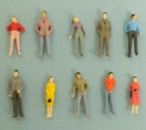 10 painted '00' civilian figures