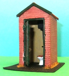 0-scale Duncan Models Outside WC & Door-Built & Painted