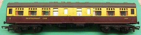 Pre-owned Triang R224 Restaurant Car BR Carmine & Cream 