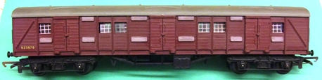 Pre-owned Triang R227 Utility Van  in BR Maroon