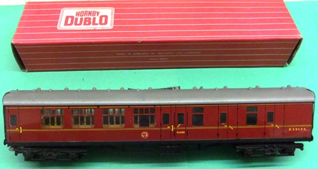 Pre-owned Hornby Dublo 4052 Composite in Maroon conversion