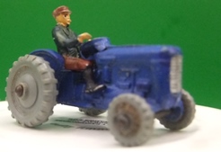 Scale Link Painted Tractor Driver for Dublo Dinky 069 Tractor