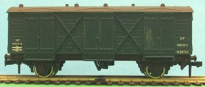 Wrenn W4324 Utility Van in Blue with Hornby Dublo couplings