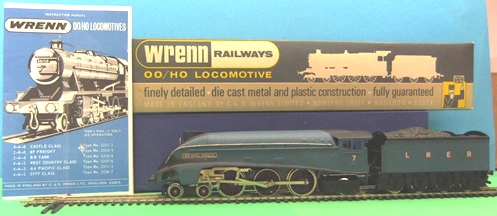 Wrenn W2211  Gresley A4 - Mallard in BR Green Livery