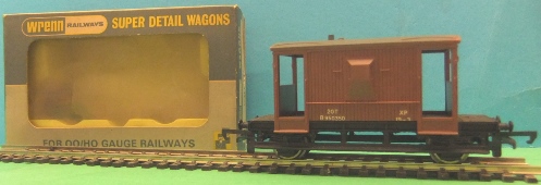 Wrenn W4310 BR Brown Brake Van (E)