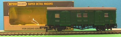 Wrenn W4323C Green Utility Van - Southern Railway