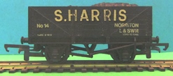 Wrenn W5008 5-plank Wagon - S. Harris