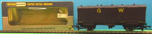 Wrenn W5049 LWB Fruit Van - GWR