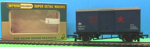 Wrenn W5087 Parcels Van - Red Star - GREEN BOX 